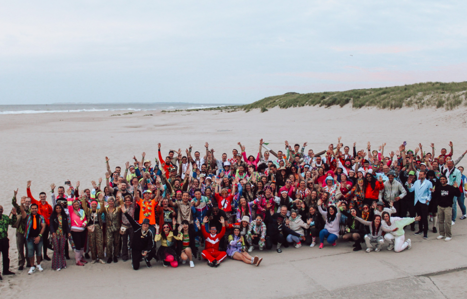 Teamweekend naar verrassend Vlieland... voor hen werd het ‘Vliebiza’